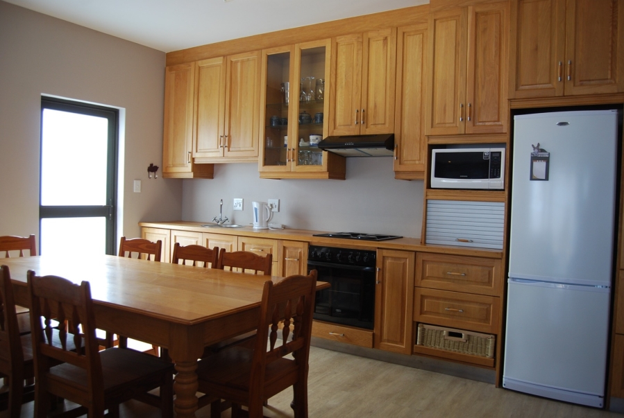 To Let 3 Bedroom Property for Rent in Calypso Beach Western Cape